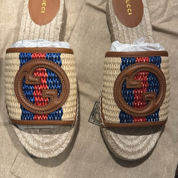 Gucci Interlocking GG Raffia Espadrille Slip on Sandals NWB - Picture 4 of 5